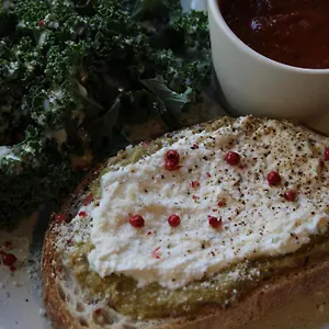 3* מלון The Tourist & Cafe Akihabara